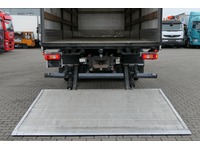 DOLD2821_2885960 vehicle image