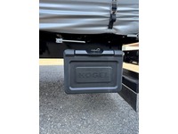 INTG9387_2702489 vehicle image