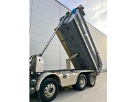 GSTR8856_2749644 vehicle image