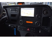 TOC1273_2774001 vehicle image