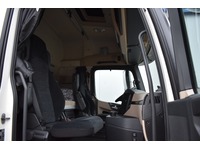 TOC1273_2774001 vehicle image