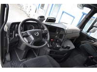 TOC1273_2774001 vehicle image