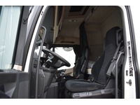 TOC1273_2774001 vehicle image