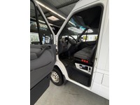 TOMY4226_2853704 vehicle image