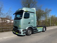 LARA4267_2814264 vehicle image