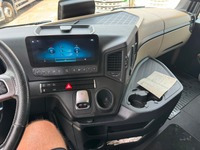 AGRO3463_2973021 vehicle image