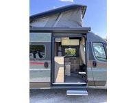 TART5813_2900550 vehicle image