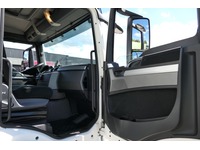 DOLD2821_2708250 vehicle image