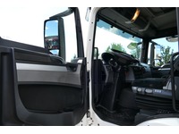 DOLD2821_2708250 vehicle image