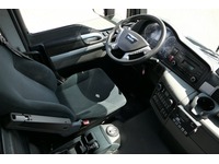DOLD2821_2708250 vehicle image