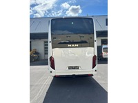 MANB1470_2962784 vehicle image