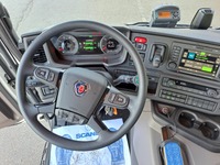 HAUE8010_2640587 vehicle image