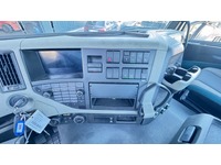 TAMZ4659_3028080 vehicle image