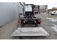 TOC1273_2751084 vehicle image