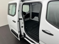 EFAG9324_2760421 vehicle image