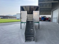 SULG292_2858883 vehicle image