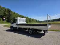 Kall37_2697450 vehicle image