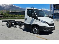 SEDU206_2886208 vehicle image