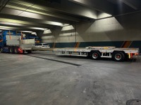 0367025 vehicle image
