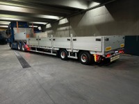 0367025 vehicle image