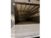 0577025 vehicle image