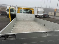 STUD177_2749955 vehicle image