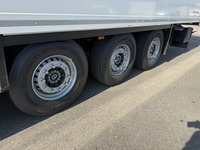 ZELJ895_2860218 vehicle image