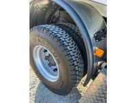 VICA3120_2891052 vehicle image