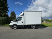 Kall37_2963958 vehicle image