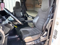 MAN126_2986766 vehicle image