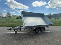 HUTT218_2899103 vehicle image