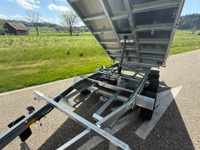 HUTT218_2899103 vehicle image