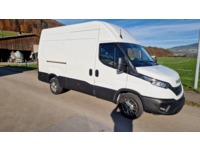 RONN828_2756235 vehicle image