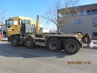 JAQU922_2796576 vehicle image