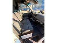 ALTH1974_2818662 vehicle image