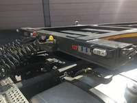 SAUR7607_2848456 vehicle image