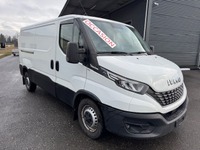 STUD177_2824590 vehicle image