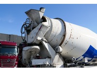 DOLD2821_3027839 vehicle image