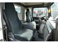DOLD2821_3027839 vehicle image