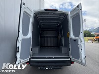 KOLL209_2552600 vehicle image