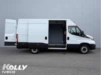 KOLL209_2552600 vehicle image