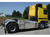 NUES8043_2868376 vehicle image