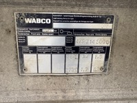 ZELJ895_2754862 vehicle image