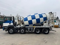 JAQU922_2734896 vehicle image