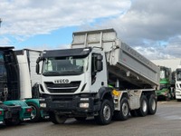 UNIK8334_2912815 vehicle image