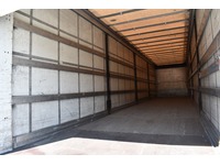TOC1273_2911879 vehicle image