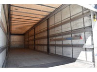 TOC1273_2911879 vehicle image
