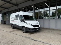NAEF243_2710569 vehicle image