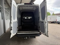 NAEF243_2710569 vehicle image