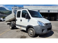 TROI280_2930612 vehicle image